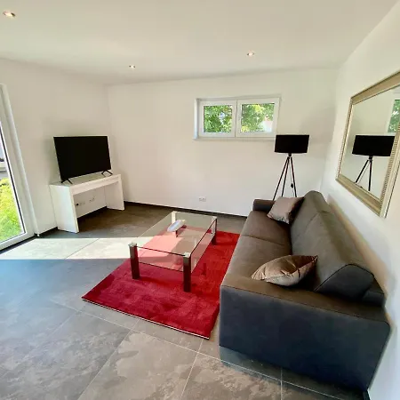 Apartment Vis-ahr-vis Country *