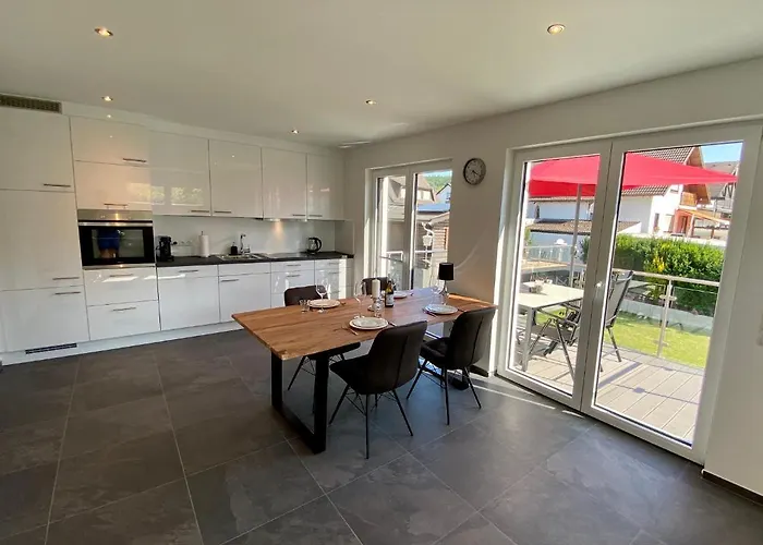 Vis-ahr-vis Country 巴特诺因阿尔-阿尔韦勒